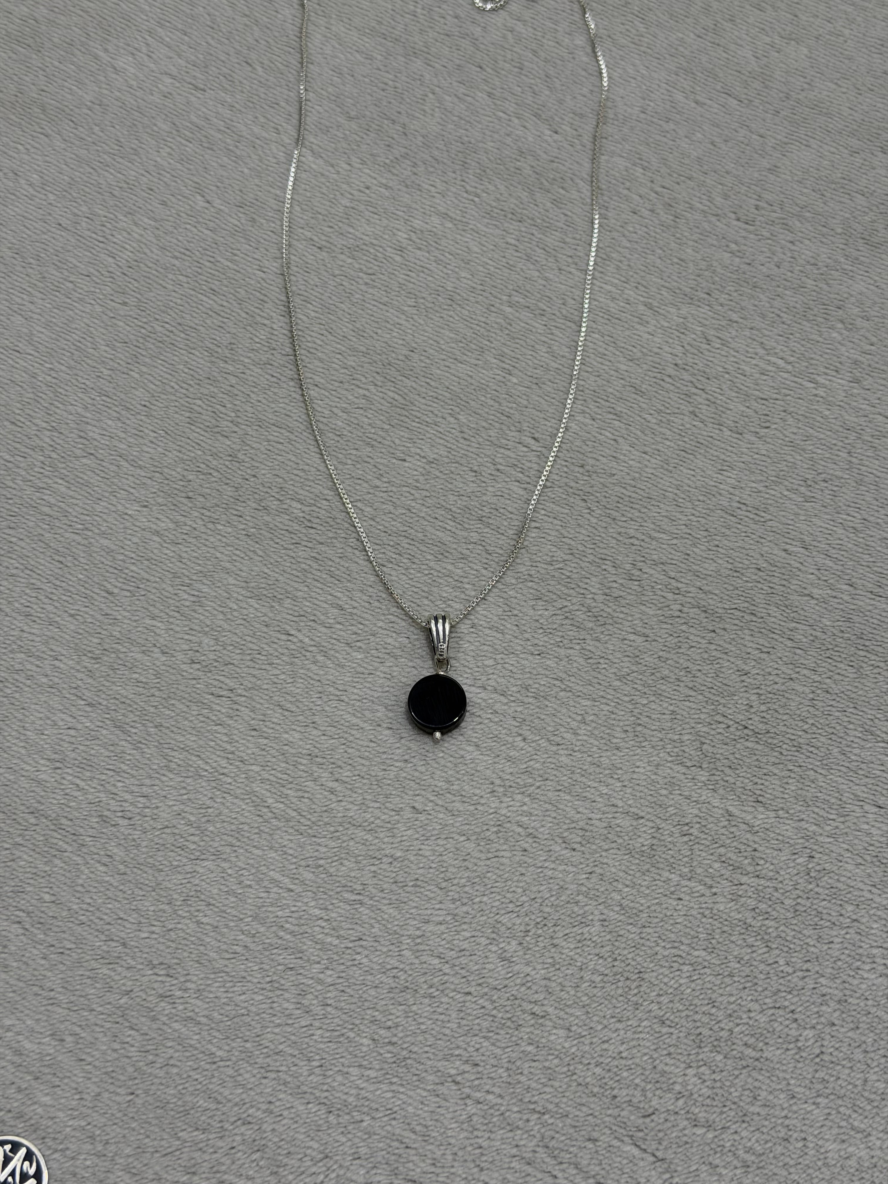 Original Italian boxes necklace with natural onyx stone