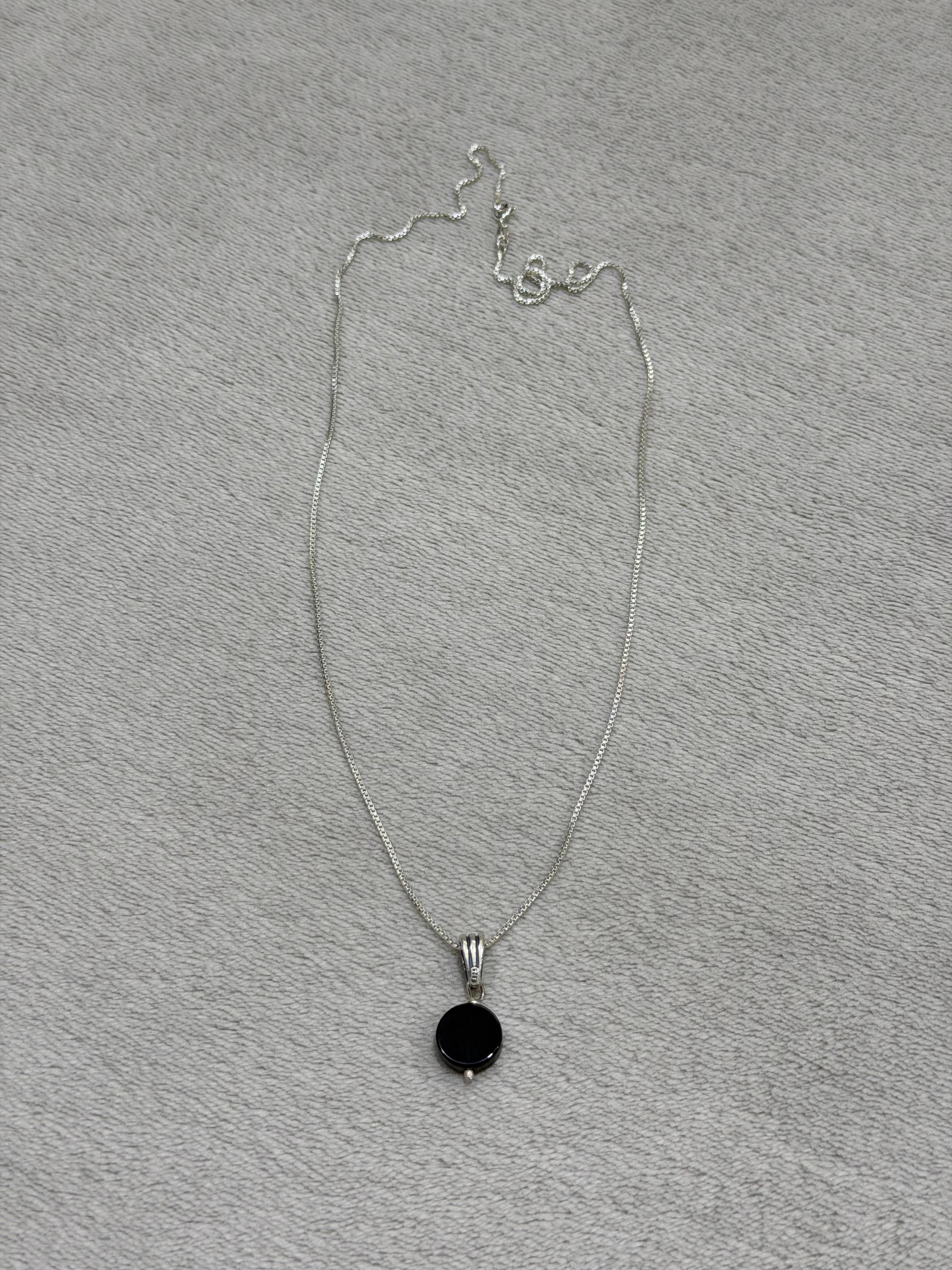 Original Italian boxes necklace with natural onyx stone