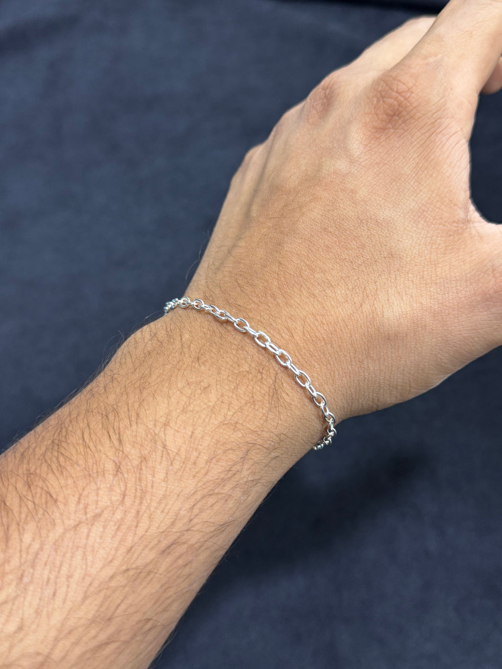 Wide circles bracelet